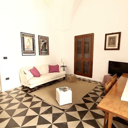 Slow Lecce - Old Town Apartment Sit Ngoại thất bức ảnh