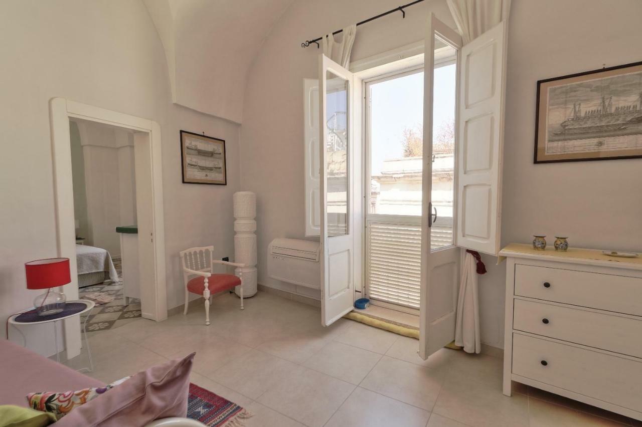 Slow Lecce - Old Town Apartment Sit Ngoại thất bức ảnh