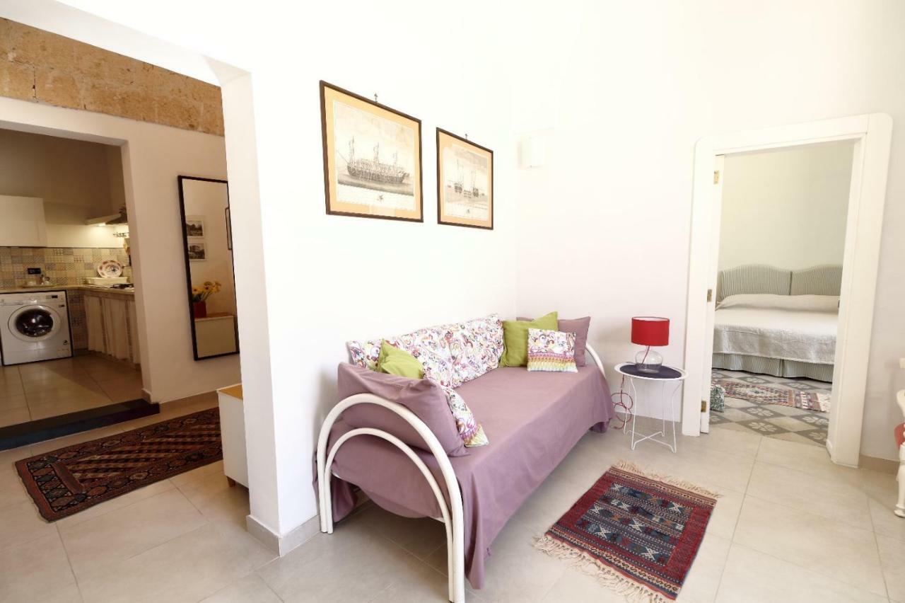 Slow Lecce - Old Town Apartment Sit Ngoại thất bức ảnh